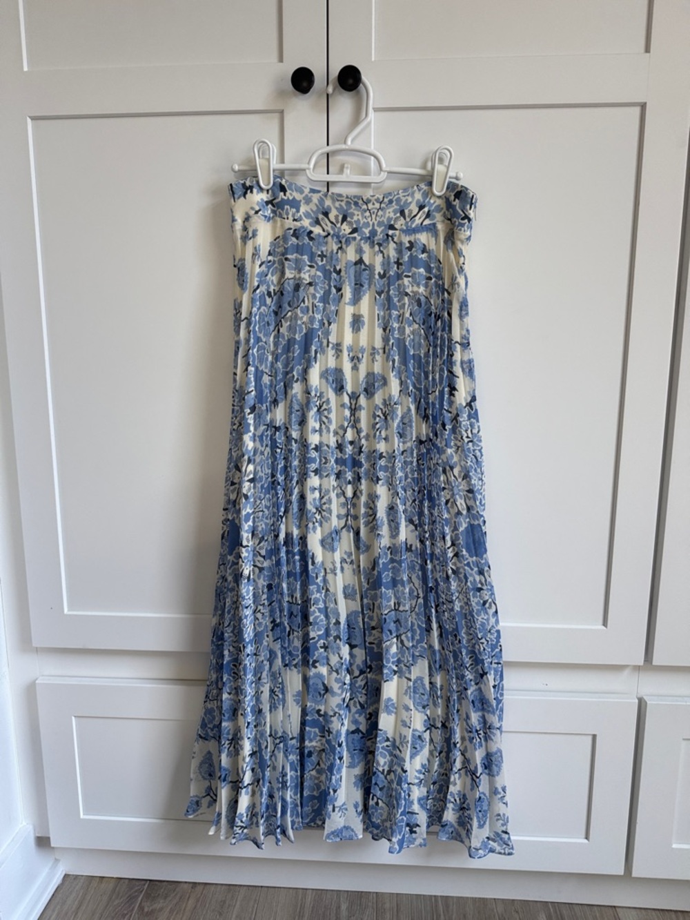 Sézane Blue Floral Pleated Maxi Skirt